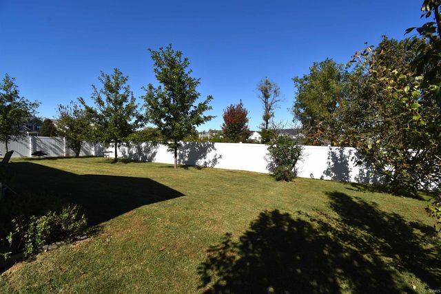 603 S Bobcat Bend, Bloomington, IN 47403