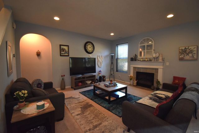 603 S Bobcat Bend, Bloomington, IN 47403