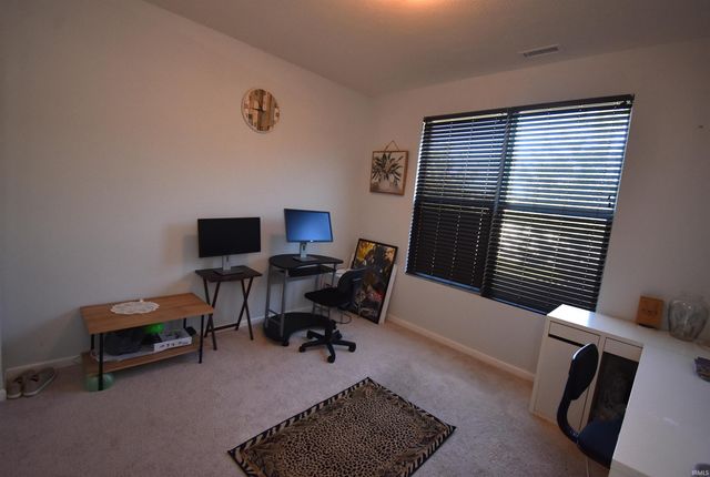 603 S Bobcat Bend, Bloomington, IN 47403