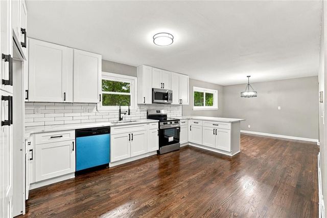 2988 Valley Ridge Drive, Decatur, GA 30032