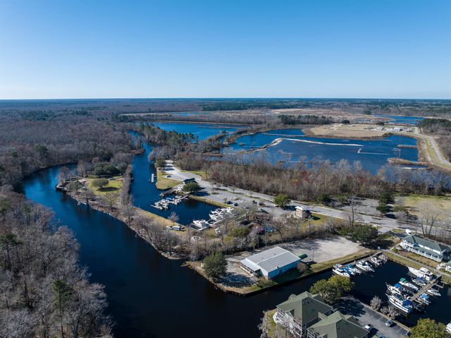 215 Jessica Lakes Dr., Conway, SC 29526