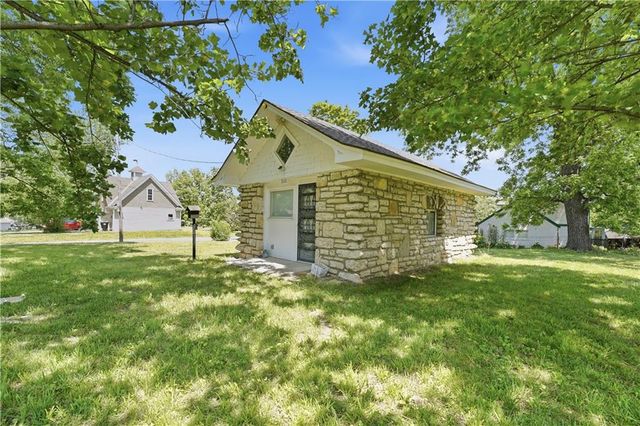 3101 Blue Ridge Boulevard, Independence, MO 64052