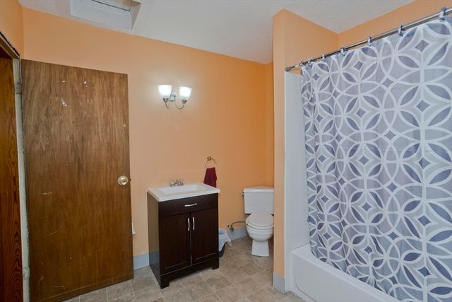 328 Newton St, South Hadley, MA 01075