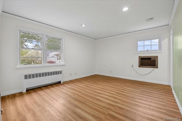 916 Lawrence Court, North Woodmere, NY 11581