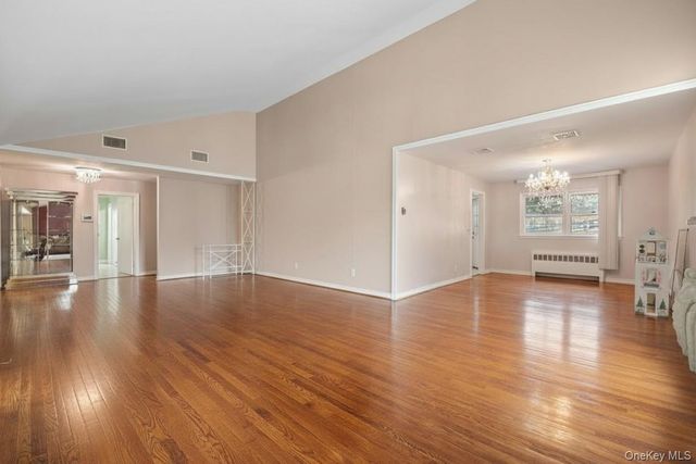 916 Lawrence Court, North Woodmere, NY 11581