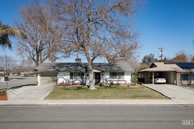 5812 Burke Way, Bakersfield, CA 93309