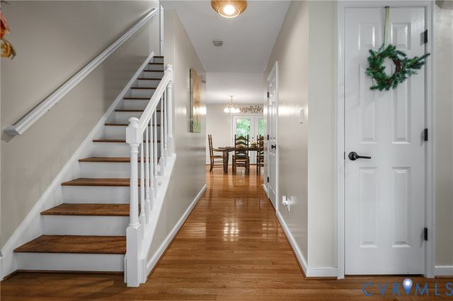 12716 Middlebrook Rd, Chester, VA 23831
