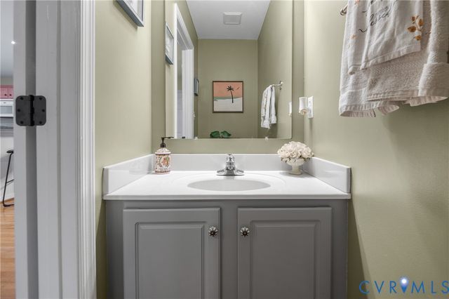 12716 Middlebrook Rd, Chester, VA 23831