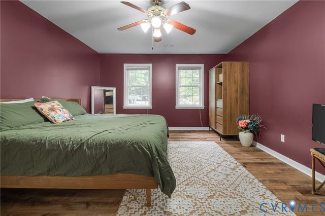 12716 Middlebrook Rd, Chester, VA 23831