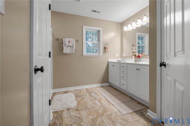 12716 Middlebrook Rd, Chester, VA 23831