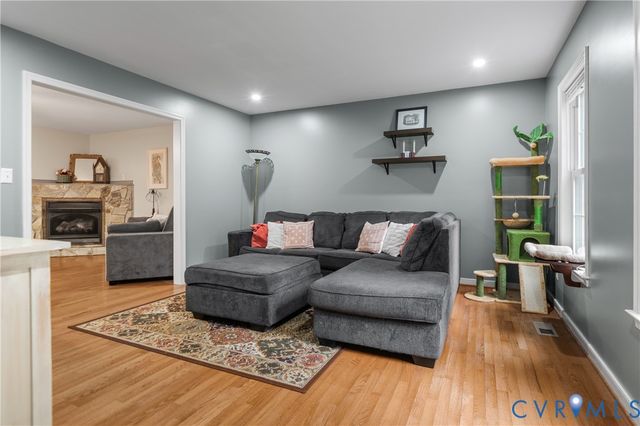 12716 Middlebrook Rd, Chester, VA 23831