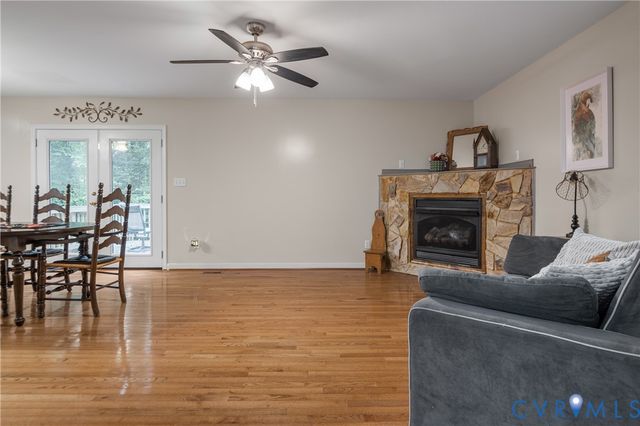12716 Middlebrook Rd, Chester, VA 23831