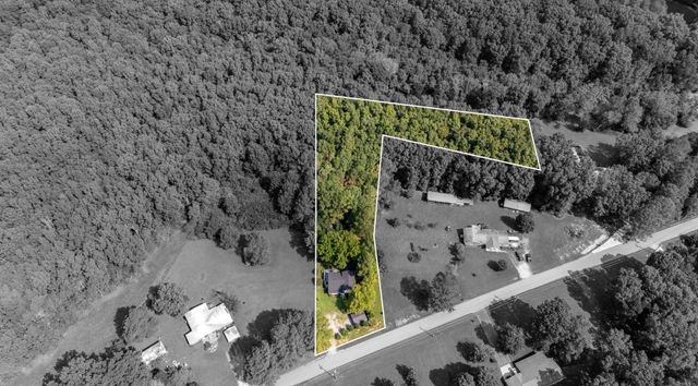 652 Old Florence Pulaski Rd, Leoma, TN 38468