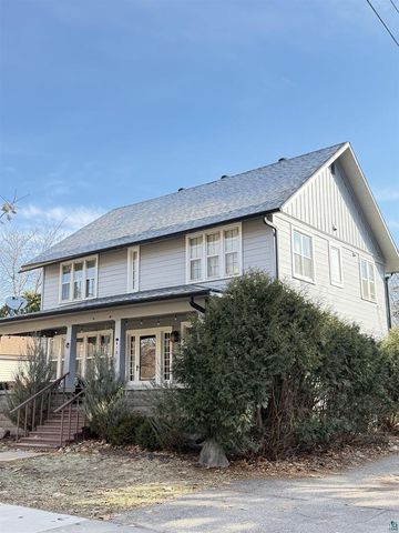 415 3rd Ave, Eau Claire, WI 54703
