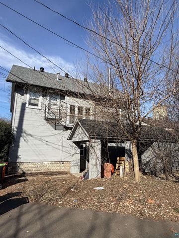 415 3rd Ave, Eau Claire, WI 54703