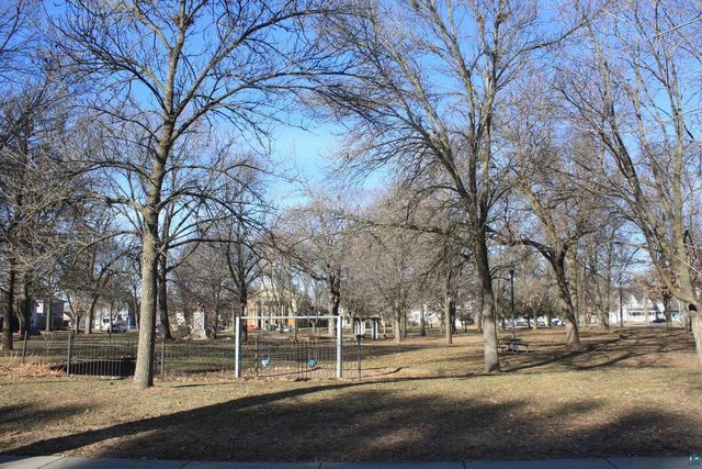 415 3rd Ave, Eau Claire, WI 54703