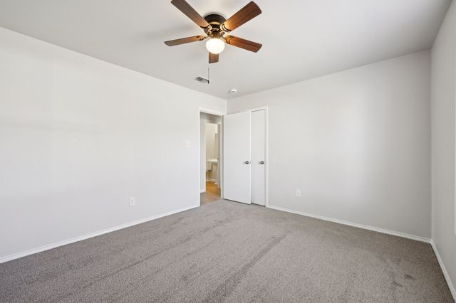 7020 Green Ridge Trail, North Richland Hills, TX 76182