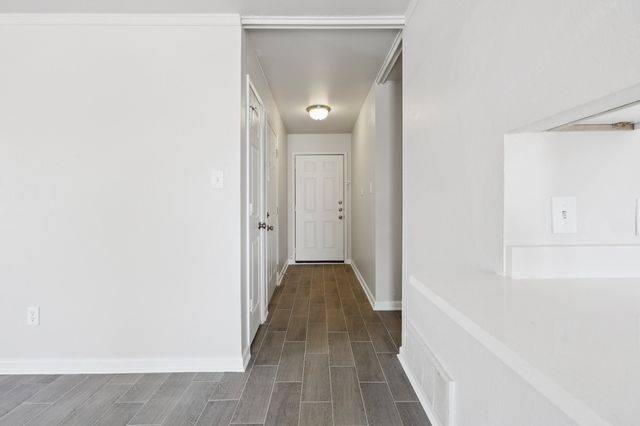 7020 Green Ridge Trail, North Richland Hills, TX 76182