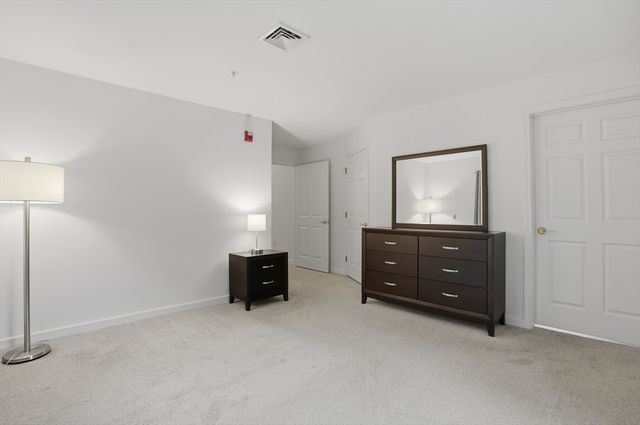 34 Meeting House Lane 321, Stow, MA 01775