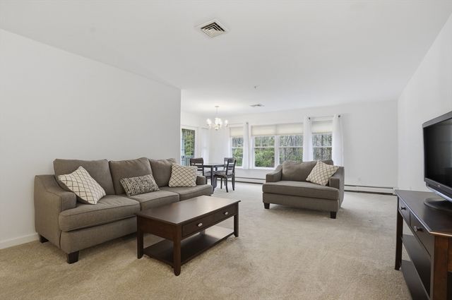 34 Meeting House Lane 321, Stow, MA 01775
