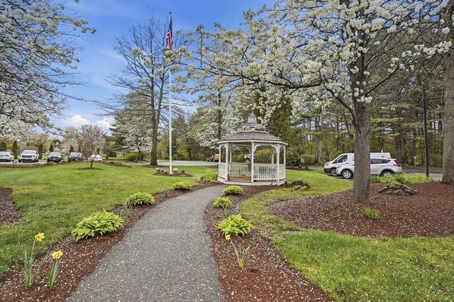 34 Meeting House Lane 321, Stow, MA 01775