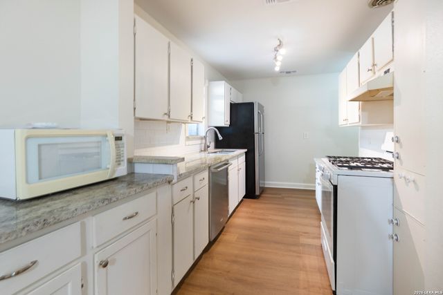 122 Annie, San Antonio, TX 78212