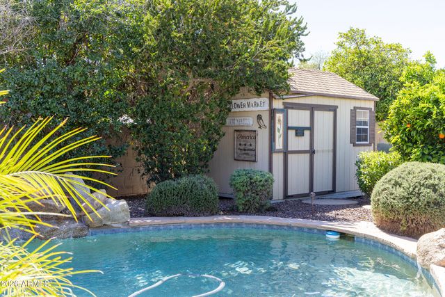 801 W Port Royale Lane, Phoenix, AZ 85023