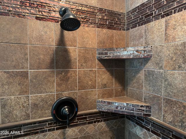 801 W Port Royale Lane, Phoenix, AZ 85023