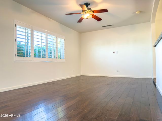 801 W Port Royale Lane, Phoenix, AZ 85023