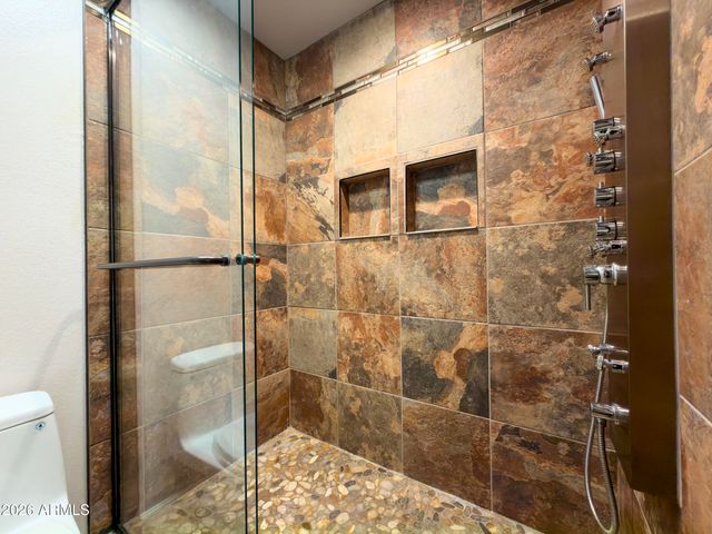 801 W Port Royale Lane, Phoenix, AZ 85023