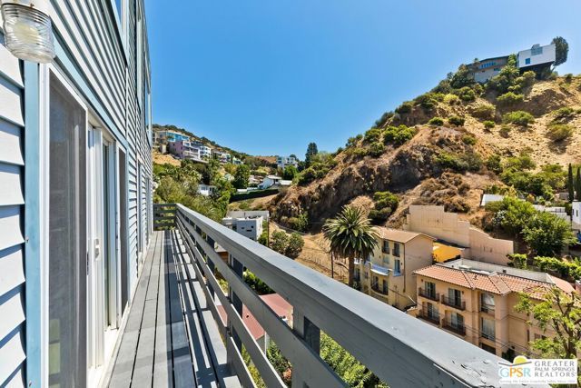 2350 San Marco Drive, Los Angeles, CA 90068