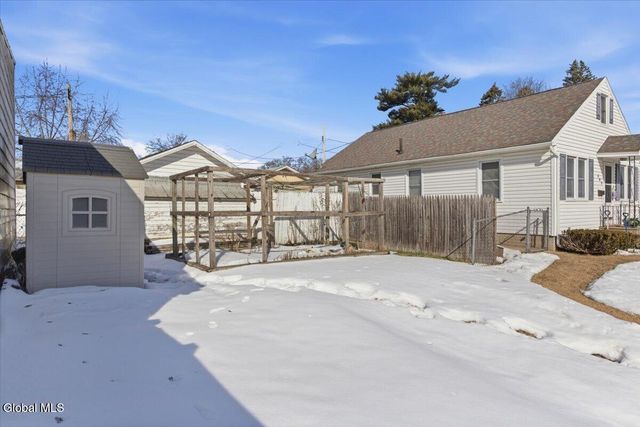 65 109th Street, Troy, NY 12182