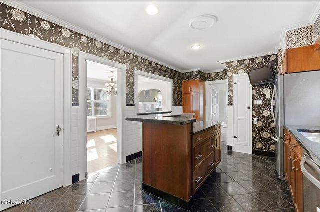 65 109th Street, Troy, NY 12182