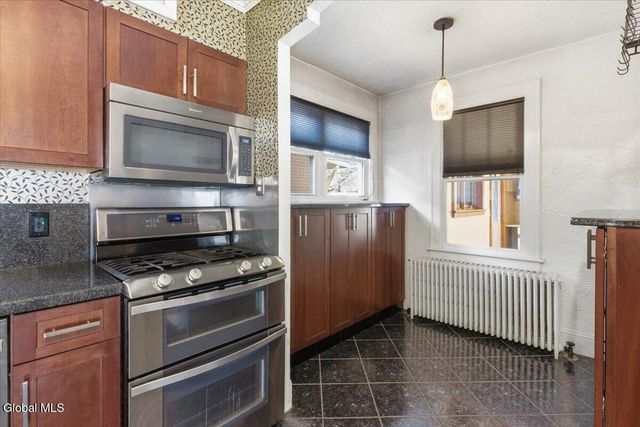 65 109th Street, Troy, NY 12182