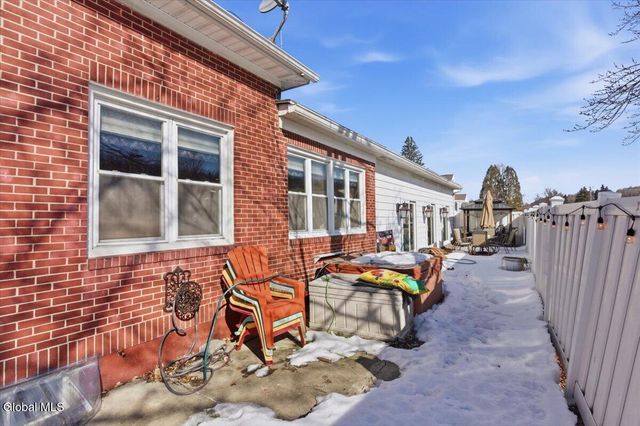 65 109th Street, Troy, NY 12182