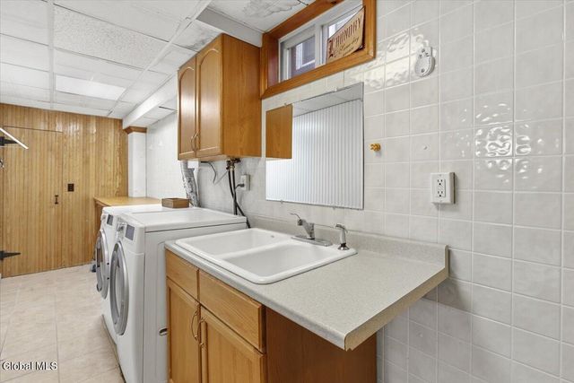 65 109th Street, Troy, NY 12182