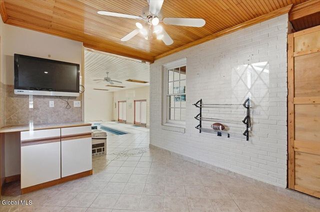 65 109th Street, Troy, NY 12182