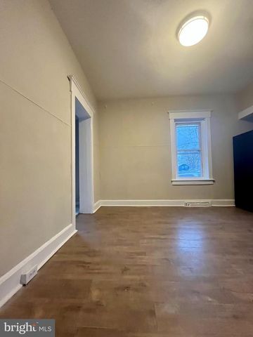 124 FIELD AVE, Trenton, NJ 08610