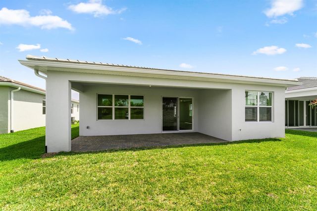 10304 SW Carnelian Street, Port St. Lucie, FL 34987