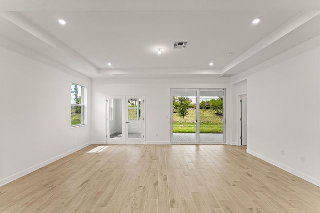 10304 SW Carnelian Street, Port St. Lucie, FL 34987