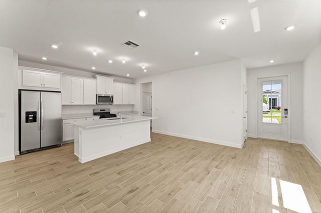 10304 SW Carnelian Street, Port St. Lucie, FL 34987