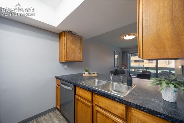 140 W Rockrimmon Boulevard 202, Colorado Springs, CO 80919