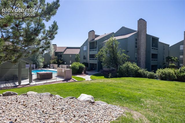 140 W Rockrimmon Boulevard 202, Colorado Springs, CO 80919