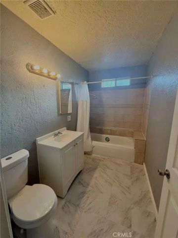 1045 Locust St, Pasadena, CA 91006