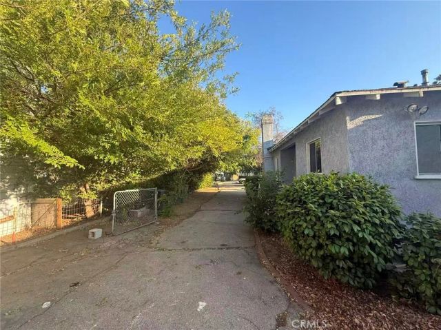 1045 Locust St, Pasadena, CA 91006