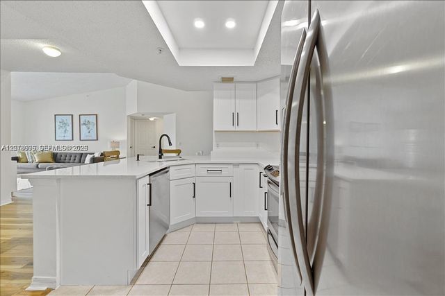5065 Wiles Rd 308, Coconut Creek, FL 33073