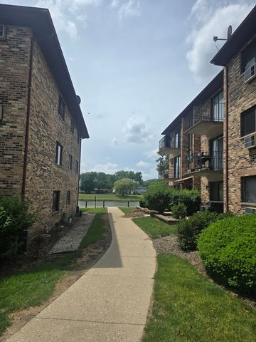 340 Klein Creek Court 5E, Carol Stream, IL 60188
