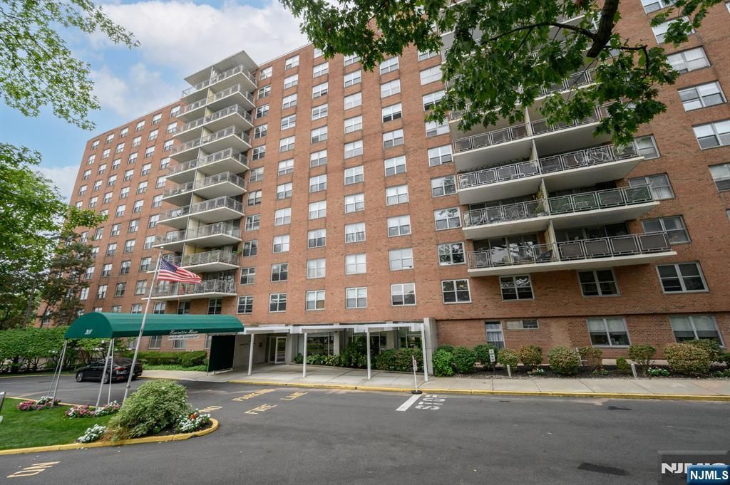 301 Beech Street 4A, Hackensack, NJ 07601