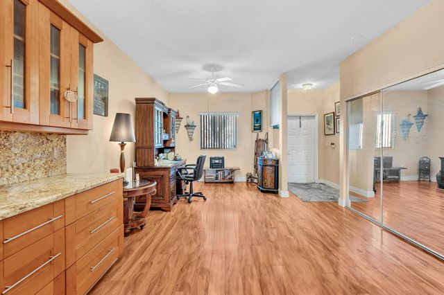 7727 Southampton Terrace 202, Tamarac, FL 33321