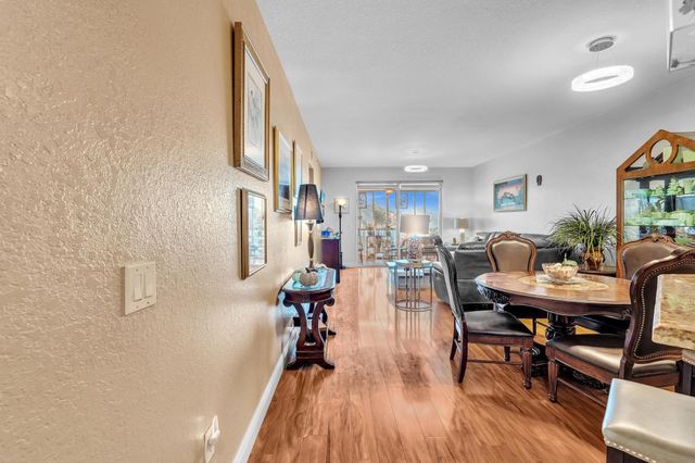 7727 Southampton Terrace 202, Tamarac, FL 33321